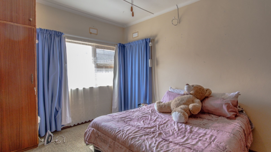 5 Bedroom Property for Sale in Lamberts Bay Western Cape